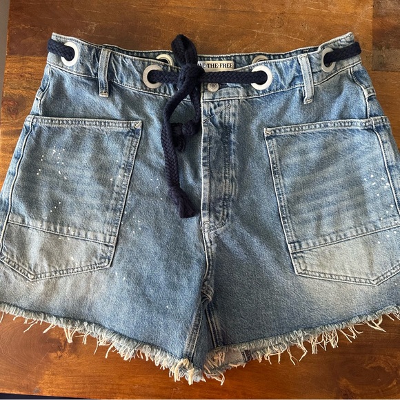 Free People We The Free Moxie Barrel Shorts Ladies 32...